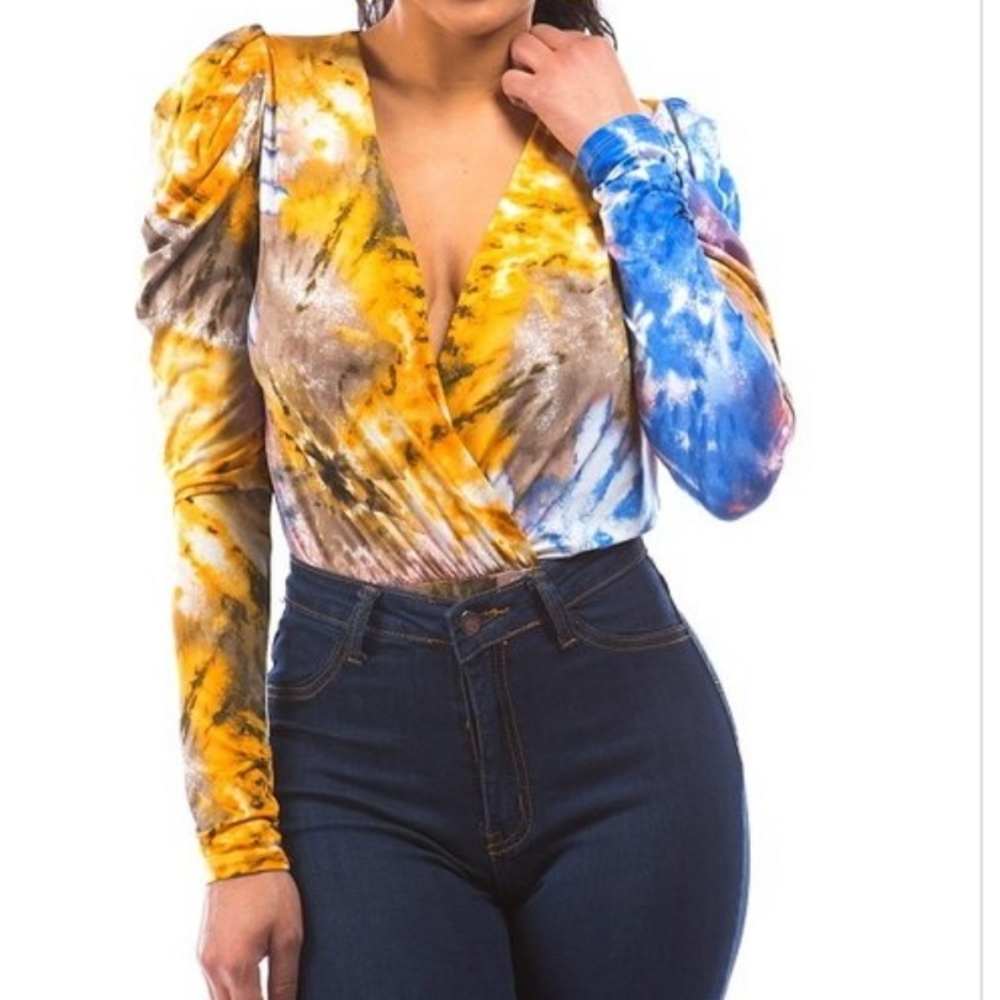 Day G Elegant Print Vibrant Colors V-Cut Bodysuit